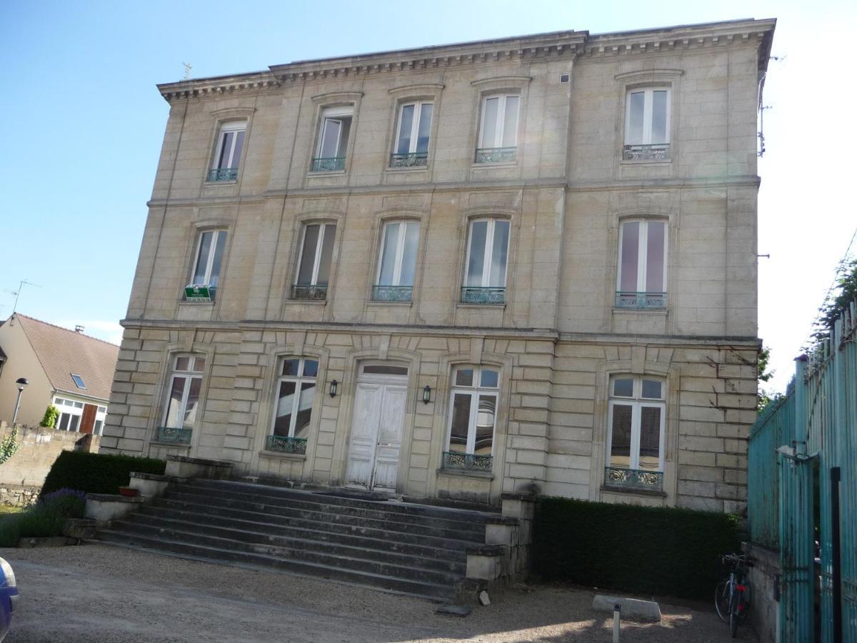 Studio Dans Charmante Batisse De Maitre Compiegnoise Compiègne Екстериор снимка