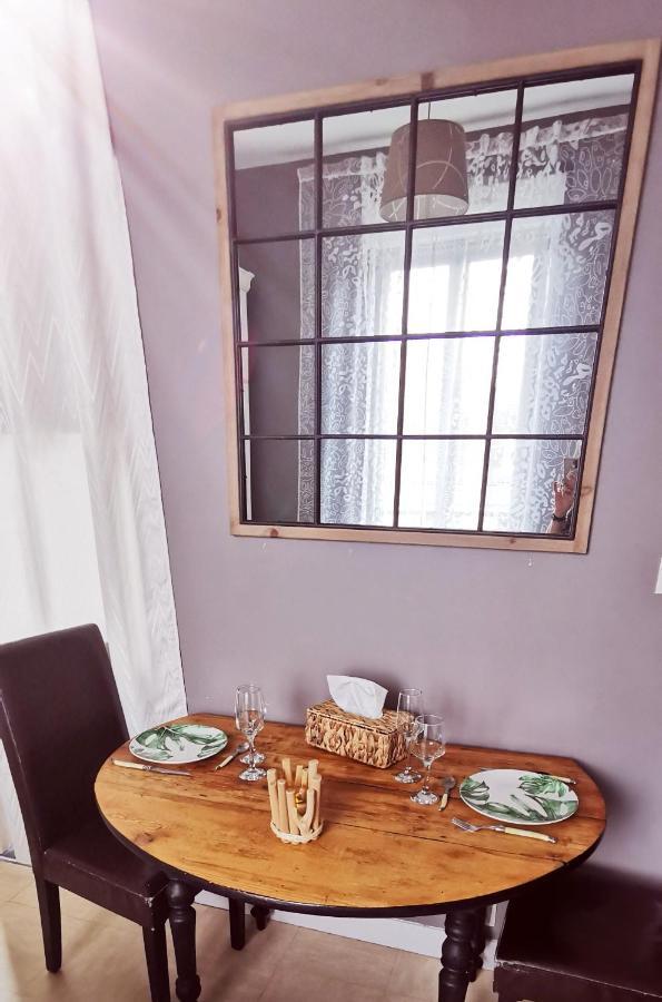 Studio Dans Charmante Batisse De Maitre Compiegnoise Compiègne Екстериор снимка